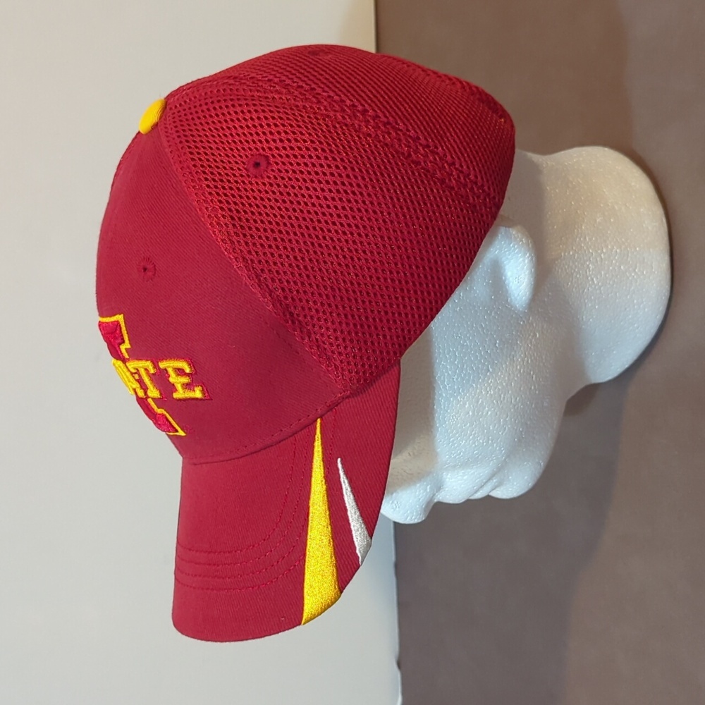 Captivating Headwear Iowa State Cyclones hat baseball cap NCAA football college - Picture 3 of 9